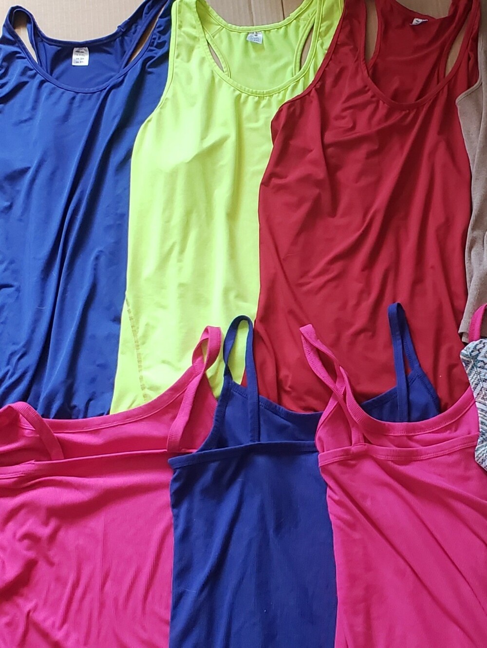 Women’s Lightweight Tees, Tanks & short sleeved sz XXXL-2XL. Multi colors & soft